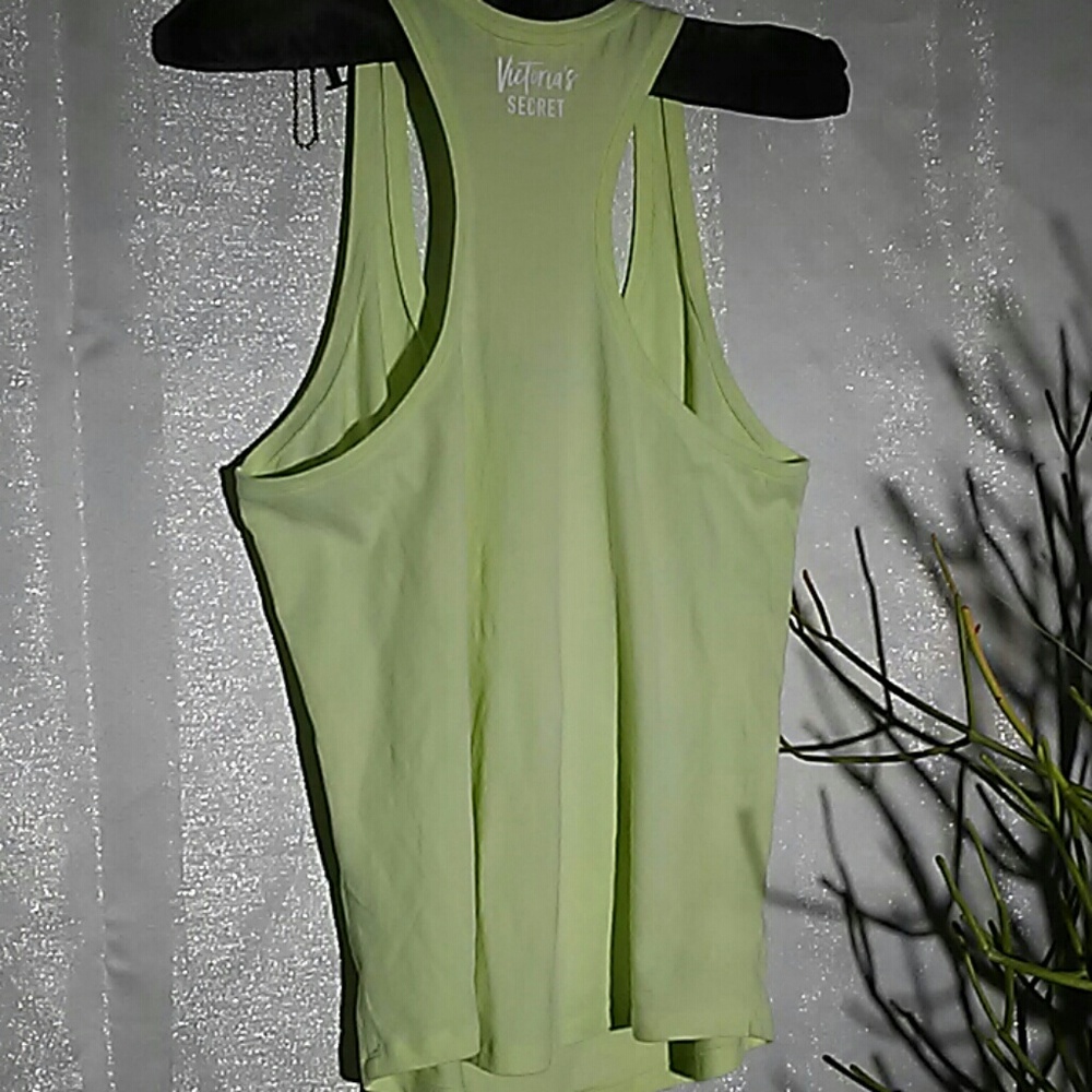 Victoria Secret tank - Picture 3 of 3